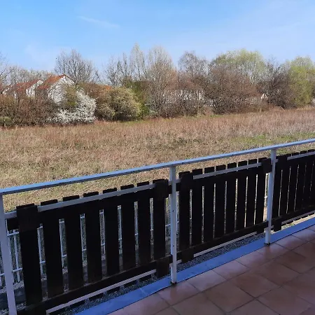 C & R Leuci Zimmervermietung ゲストハウス *