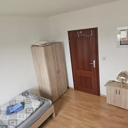 C & R Leuci Zimmervermietung בית הארחה