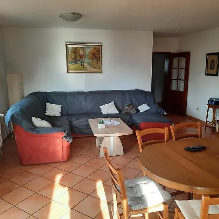 C & R Leuci Zimmervermietung Πανσιόν Ανόβερο