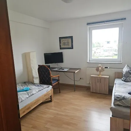 C & R Leuci Zimmervermietung Πανσιόν Ανόβερο