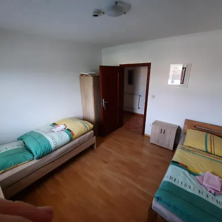 招待所 C & R Leuci Zimmervermietung *